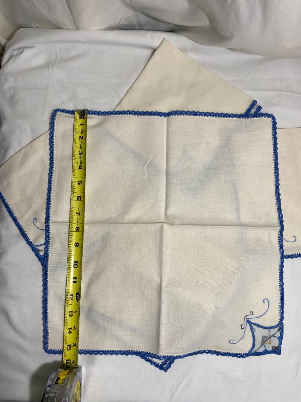 Vintage Linen Cocktail Napkins Set Blue Embroidered Lace Edge Floral Corner 5 Pc - Picture 5 of 9